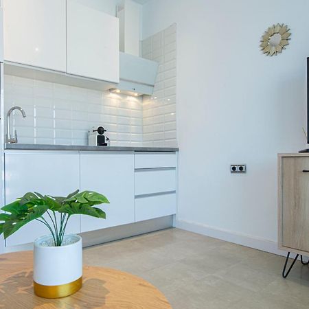 Estudio En Torremolinos Con Piscina Ngoại thất bức ảnh