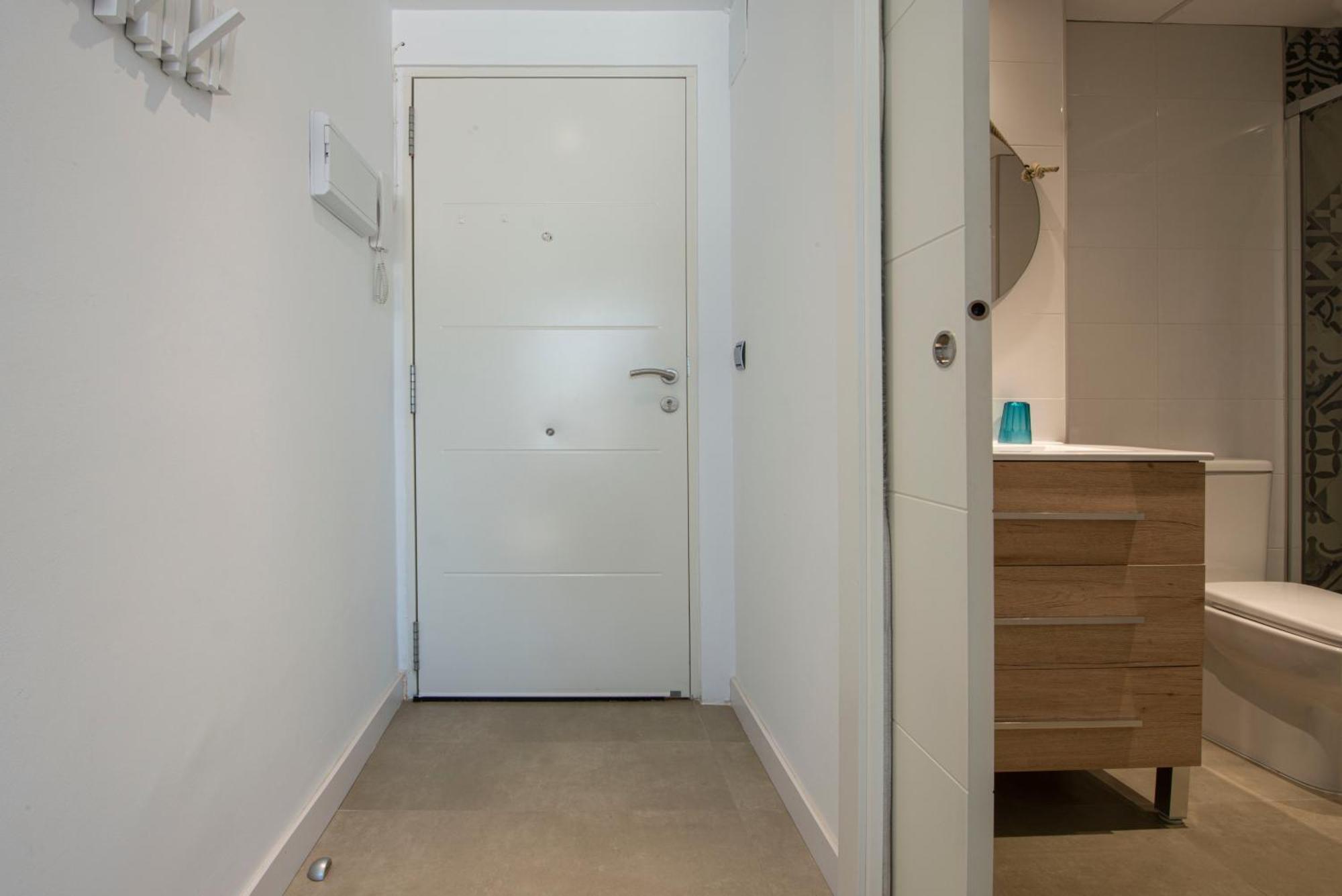 Estudio En Torremolinos Con Piscina Ngoại thất bức ảnh