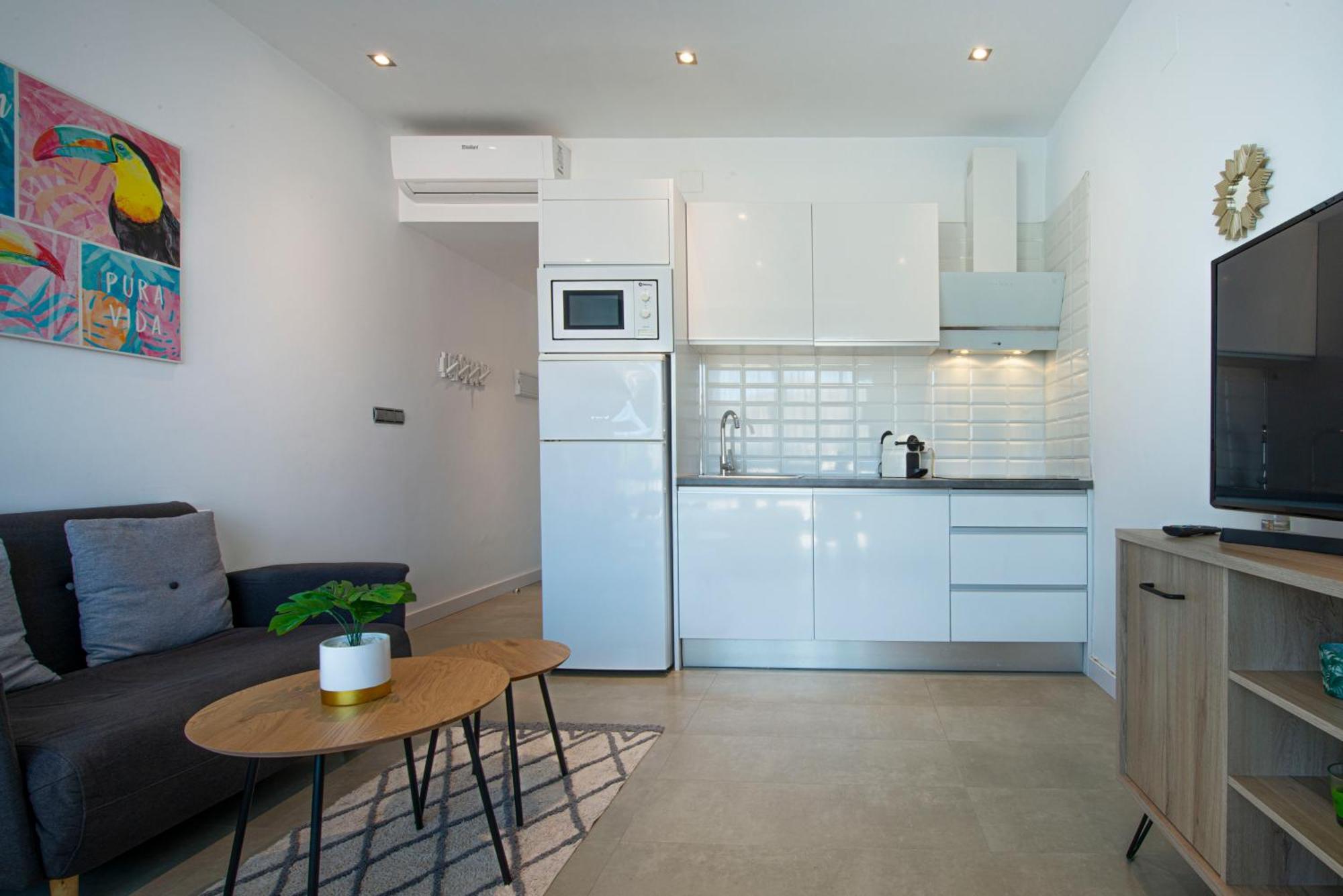 Estudio En Torremolinos Con Piscina Ngoại thất bức ảnh
